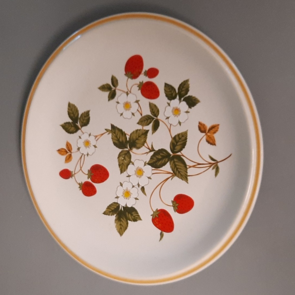 Vintage Sheffield Strawberries N Cream Stoneware Collection plate